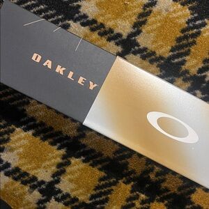 Oakley Patrick Mahomes Sutro TI matte gold frame prizm black lens BRAND NEW